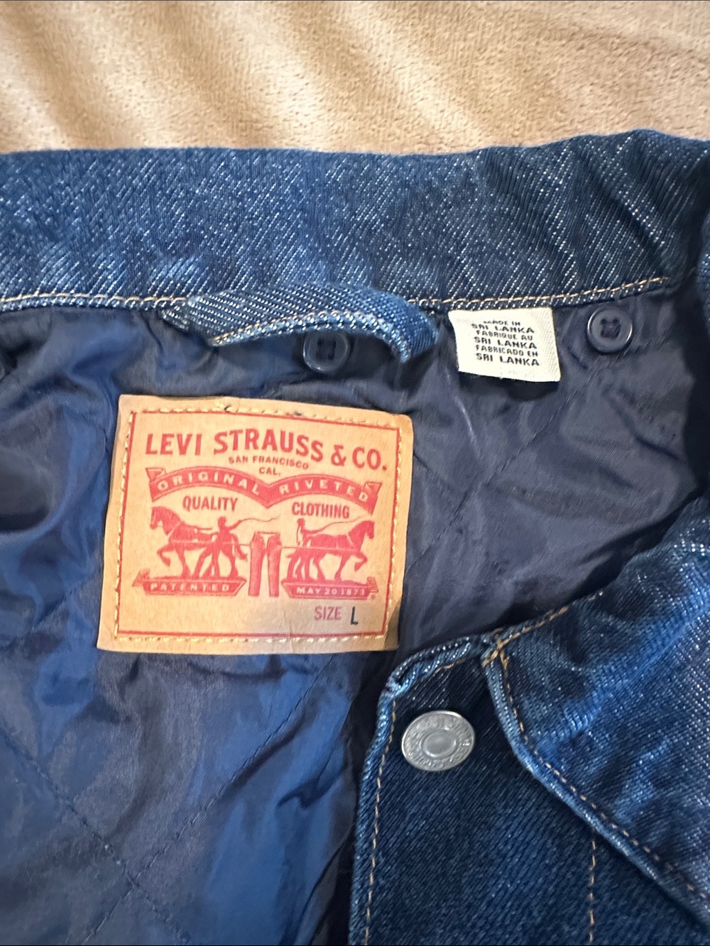 Levi's Men's Dark Blue Denim lined jacket with Red Leather Patch